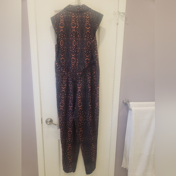 New and slightly used clothing - Picture 11 of 11